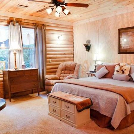 Scenic Valley Inn B&B And Event Center Манхатън Екстериор снимка