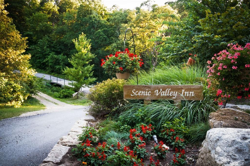 Scenic Valley Inn B&B And Event Center Манхатън Екстериор снимка