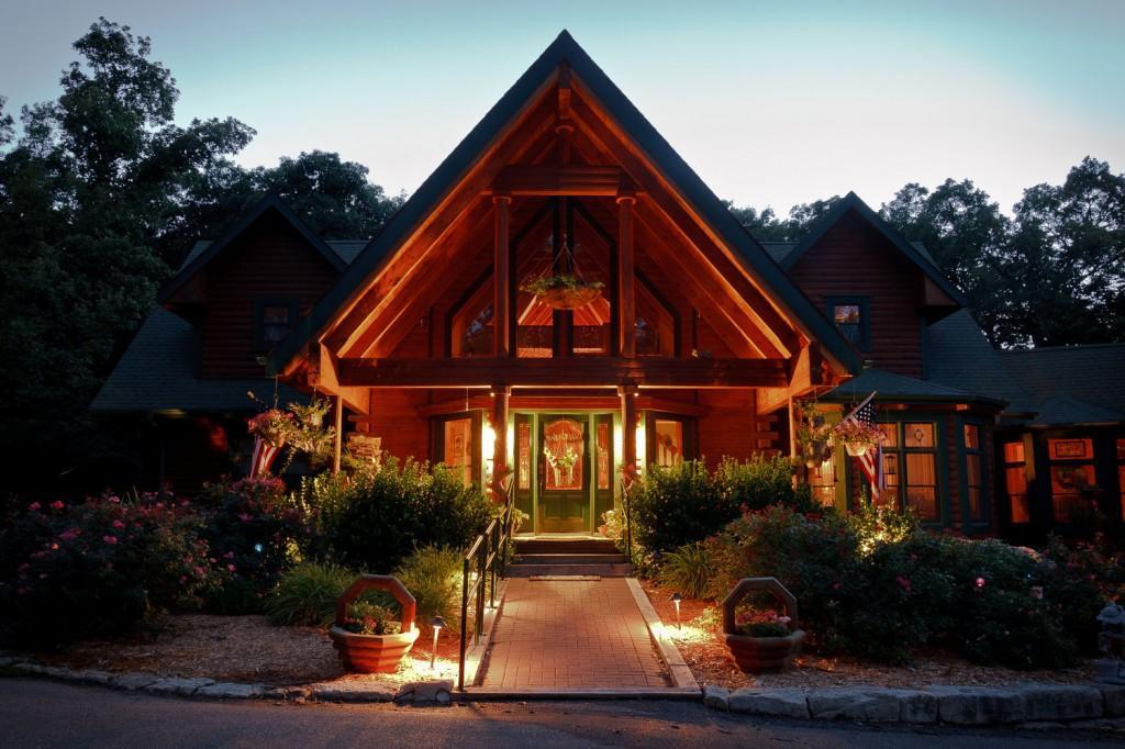 Scenic Valley Inn B&B And Event Center Манхатън Екстериор снимка