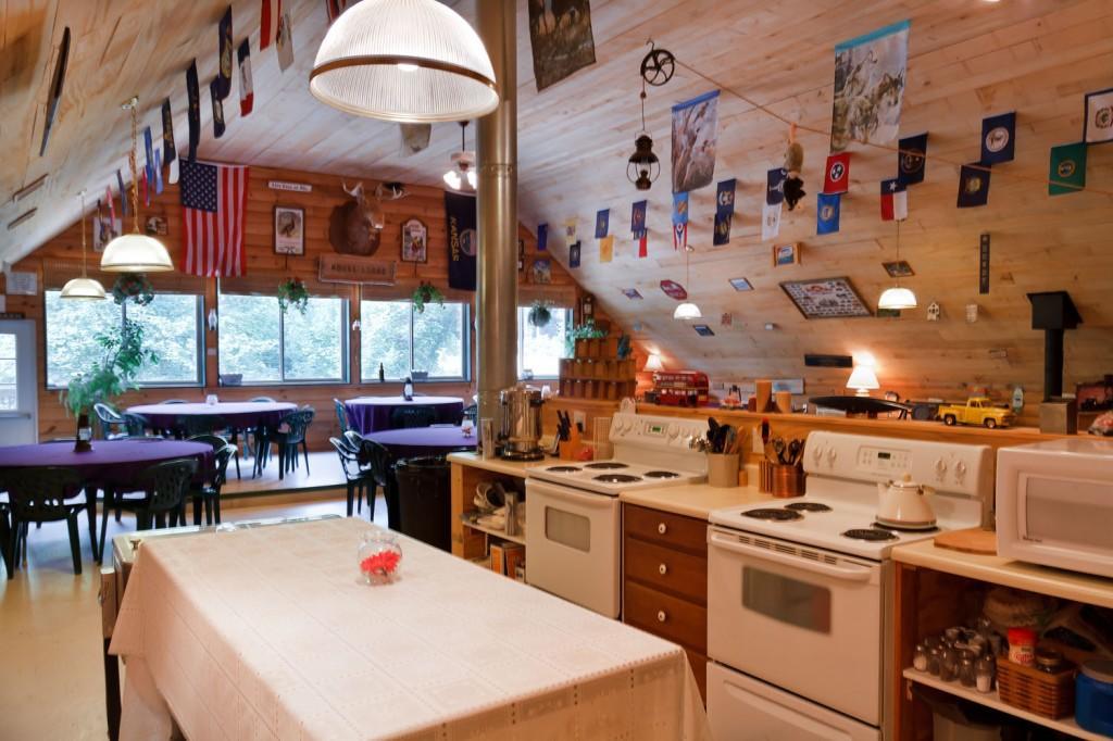 Scenic Valley Inn B&B And Event Center Манхатън Екстериор снимка