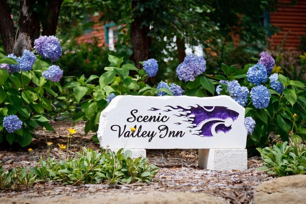 Scenic Valley Inn B&B And Event Center Манхатън Екстериор снимка